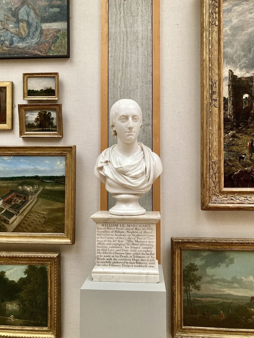 5 Reasons Why Quiet Luxury Starts in the Resale Market