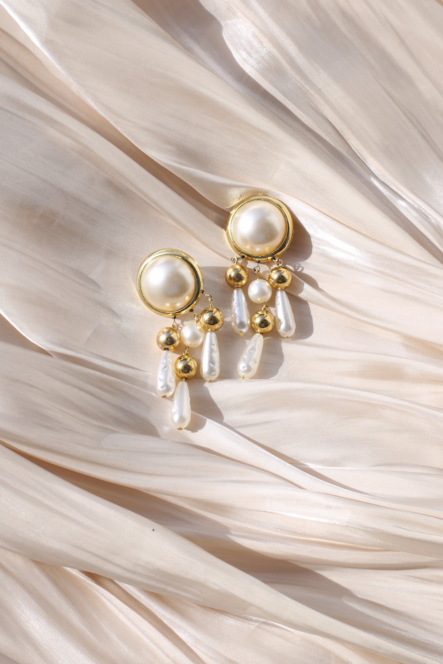 Isolde Vintage Perlen-Kronleuchter-Clip-Ohrringe