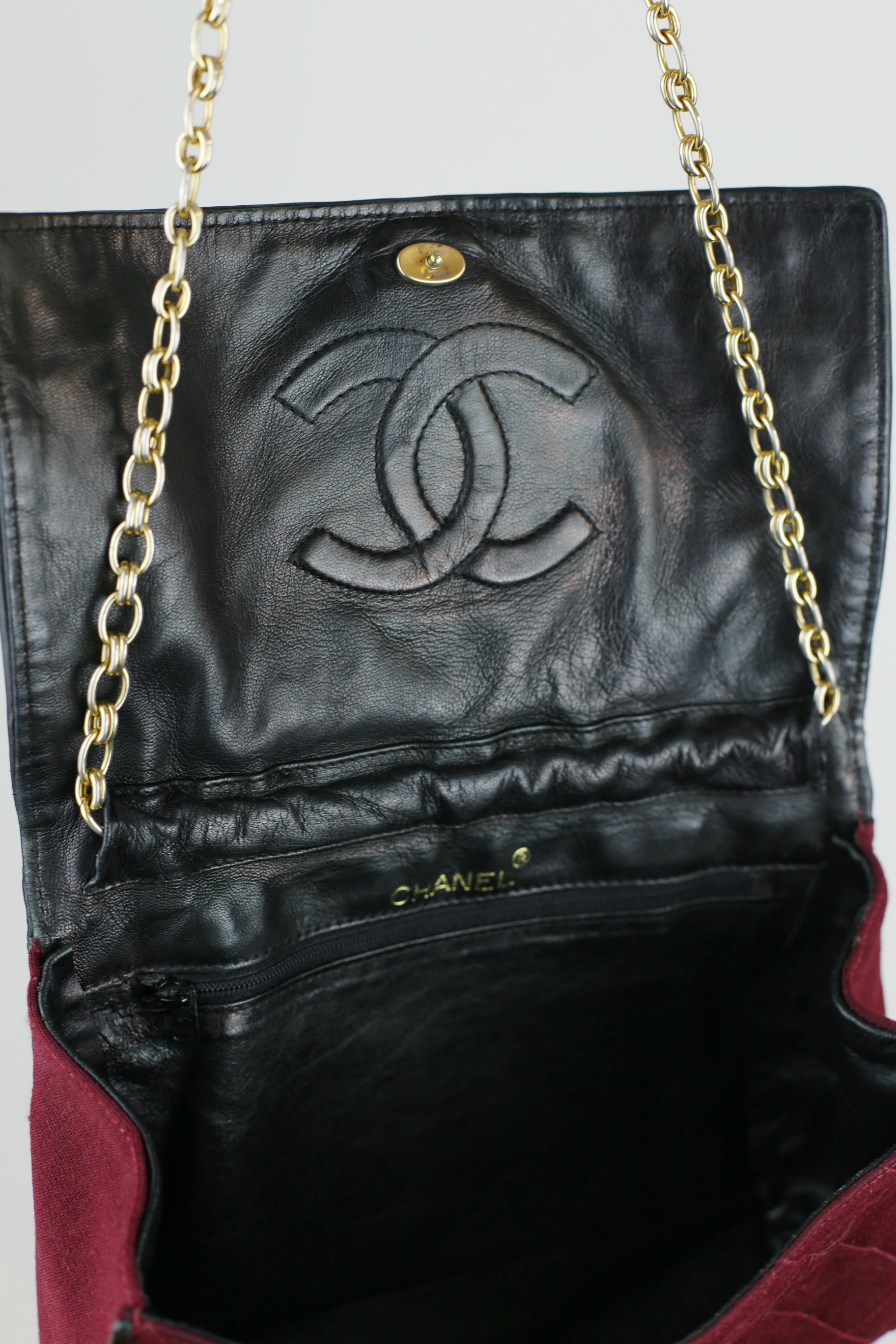 Vintage Chanel Flap Bag - Bordeaux red - 1980s – Maison Rivée