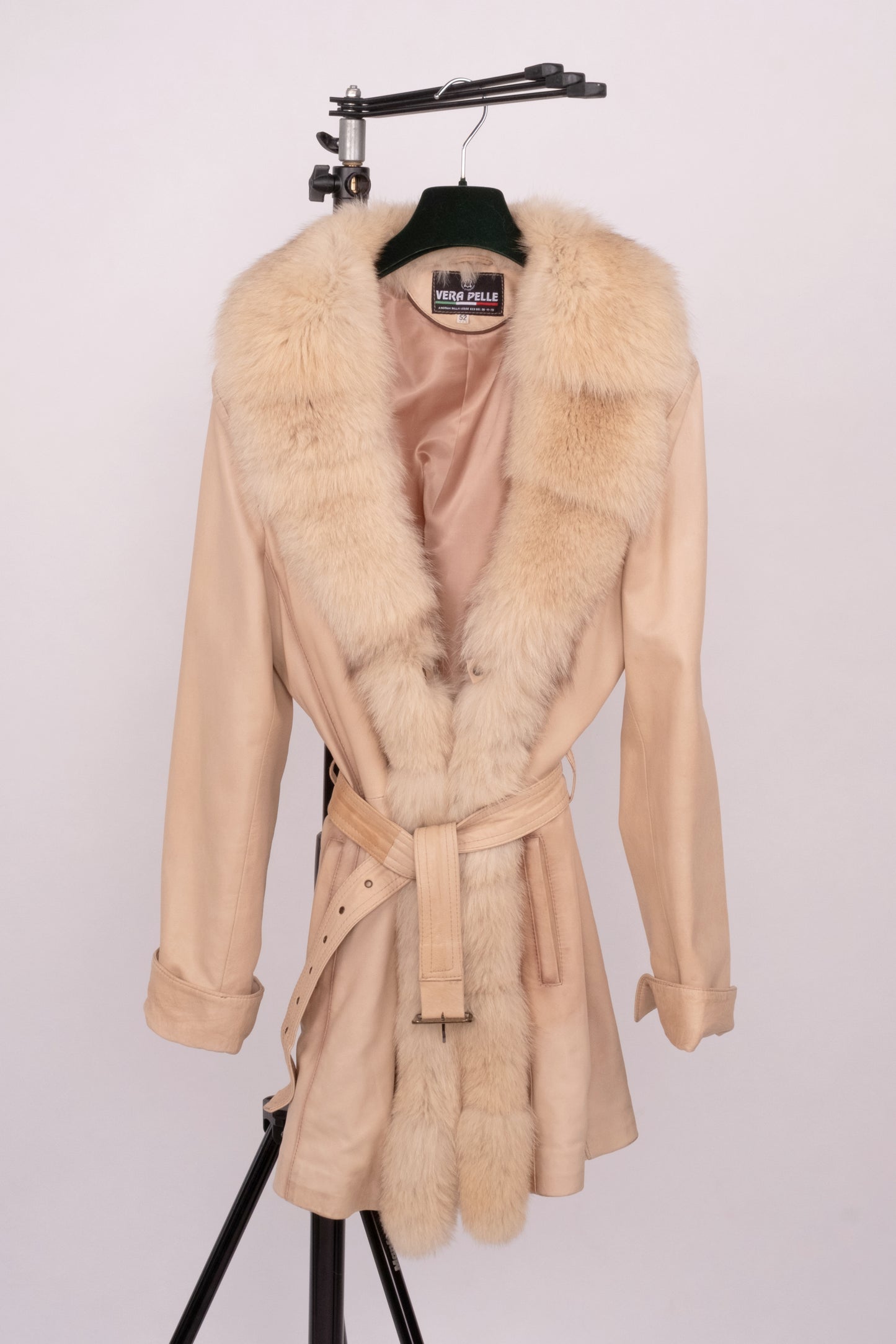 Vintage Leather Coath  "Noor" with Fox Fur Collar